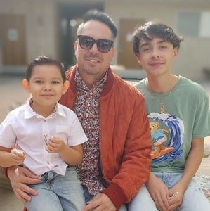 Meet your Posher, Manuel